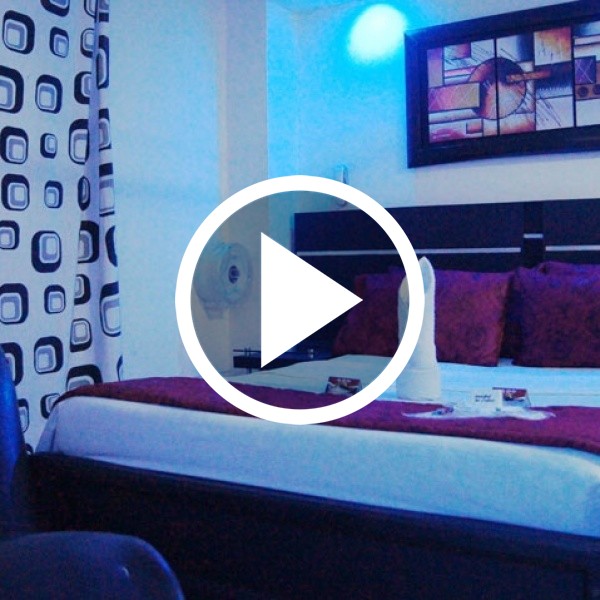 MOTEL CON DECORACIÓN