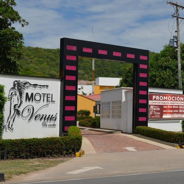 Motel MOTEL VENUS DE CACHÉ GIRARDOT en GIRARDOT