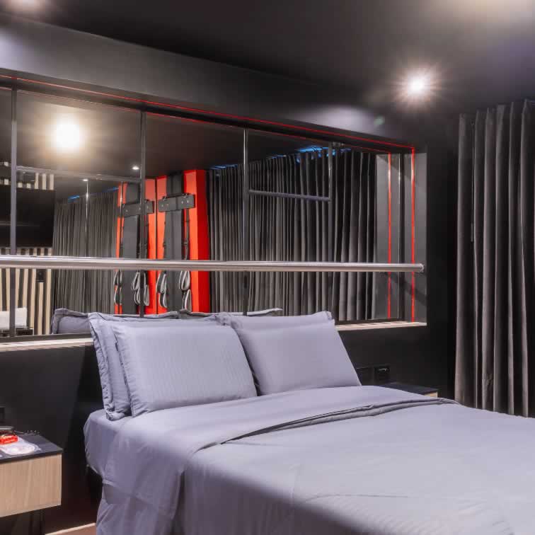 HABITACIóN MODERNA CON AMARRE  en Motel 