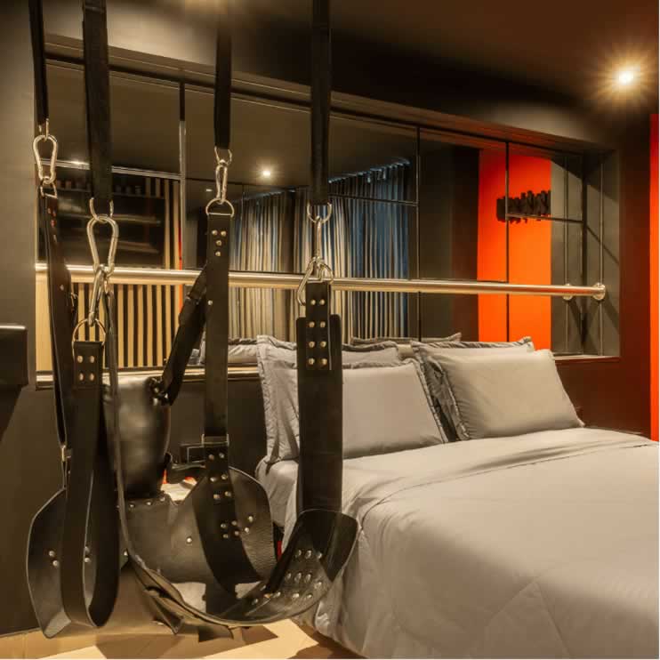 HABITACIóN MODERNA CON COLUMPIO  en Motel 