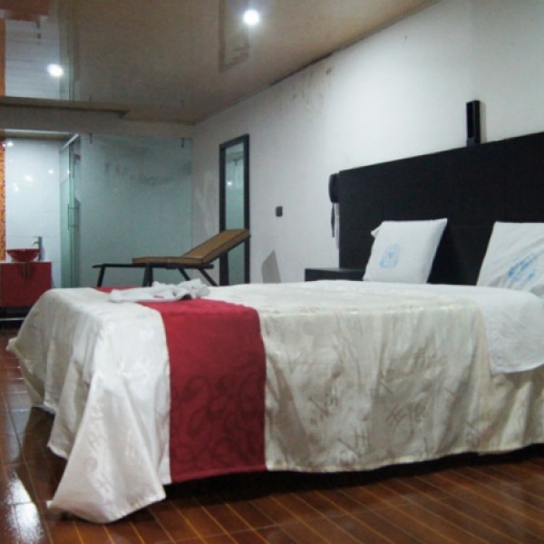 HABITACIóN SILLA EROTICA 103 en Motel MOTEL KANCUN