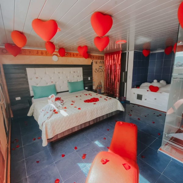 HABITACIóN CON JACUZZI en Motel 
