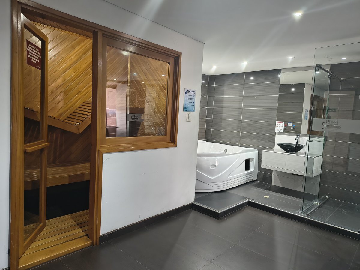 super suite con sauna y jacuzzi402