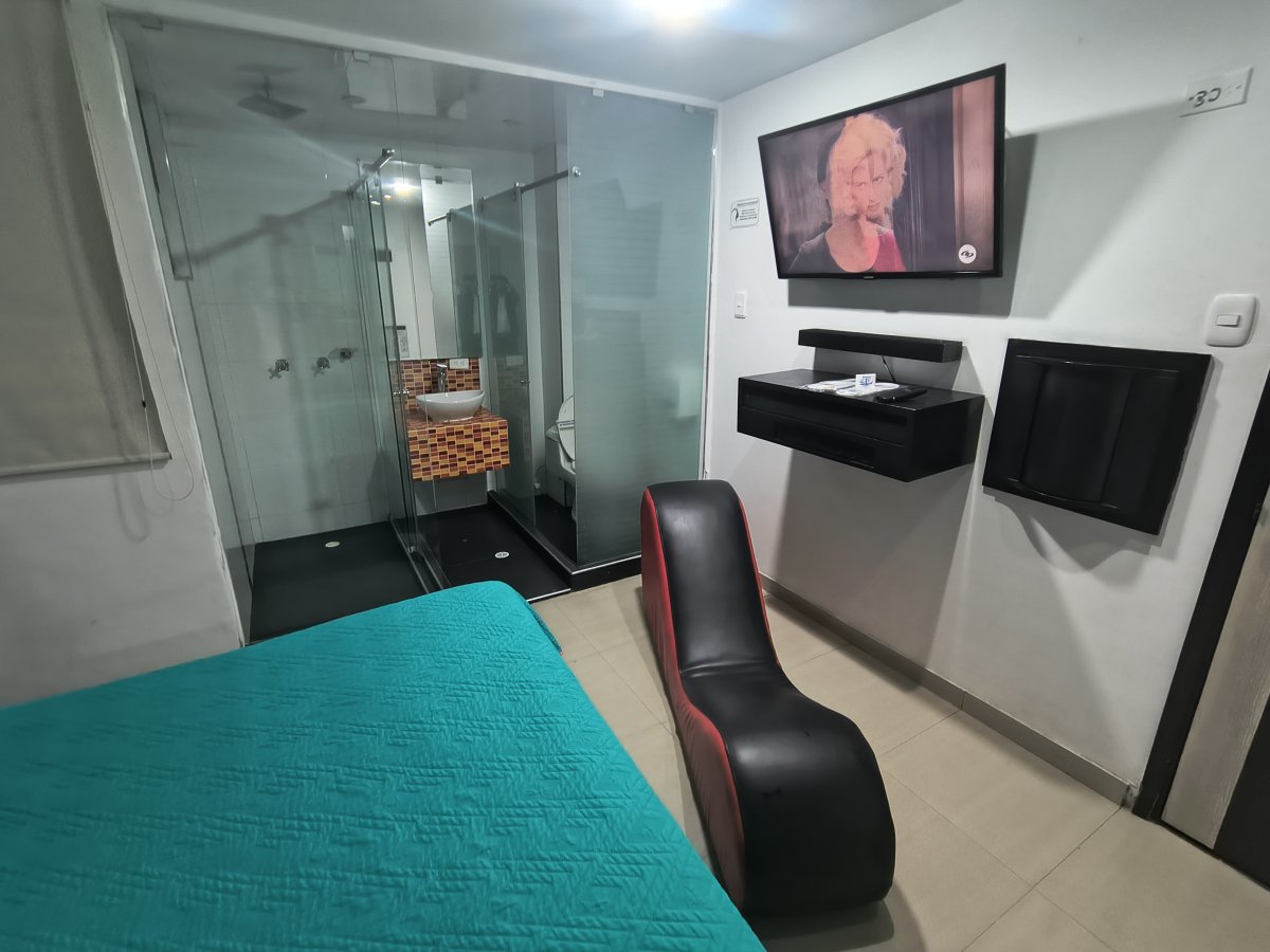 habitación silla erotica 