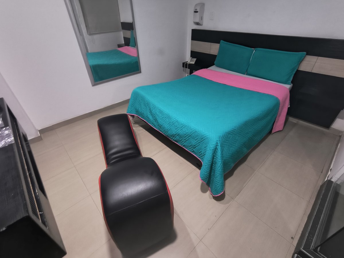 habitación silla erotica 