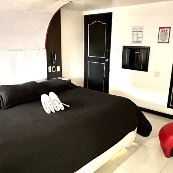 SUITE SAUNA Y JACUZZI en Motel 