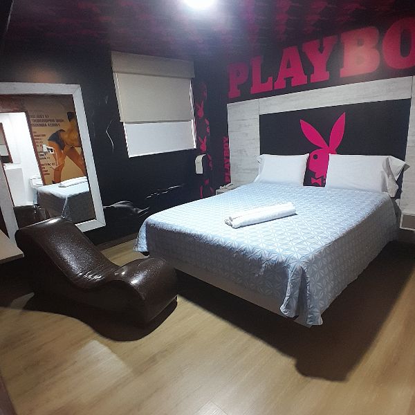 TEMáTICA PLAYBOY  en Motel 