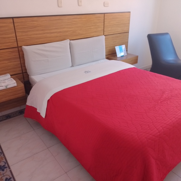 HABITACIóN SENCILLA ESPECIAL  en Motel 
