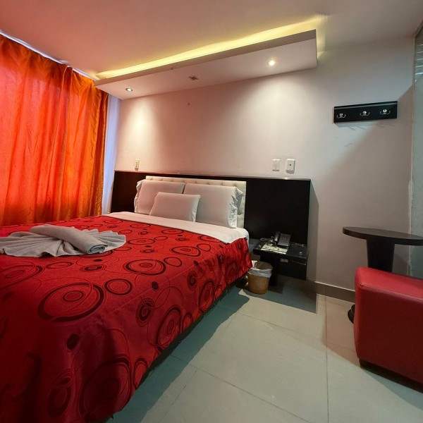SUITE SENCILLA en Motel 