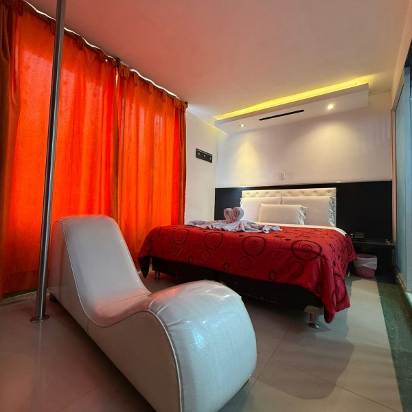HABITACION CON JACUZZI en Motel 