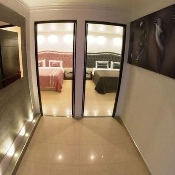 SUITESAUNA Y JACUZZI PREMIUM  en Motel 